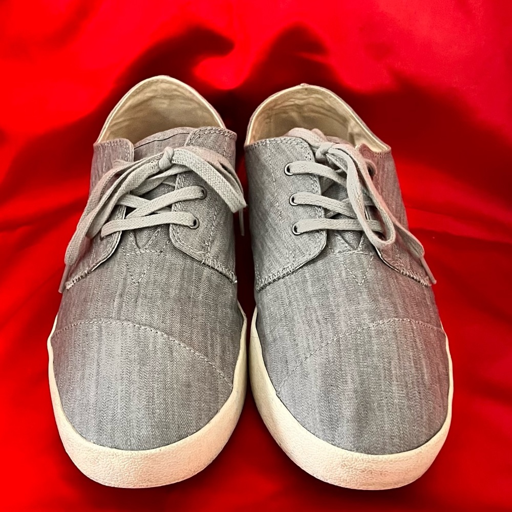 Mens size 11 Linen TOMS loafers shoes